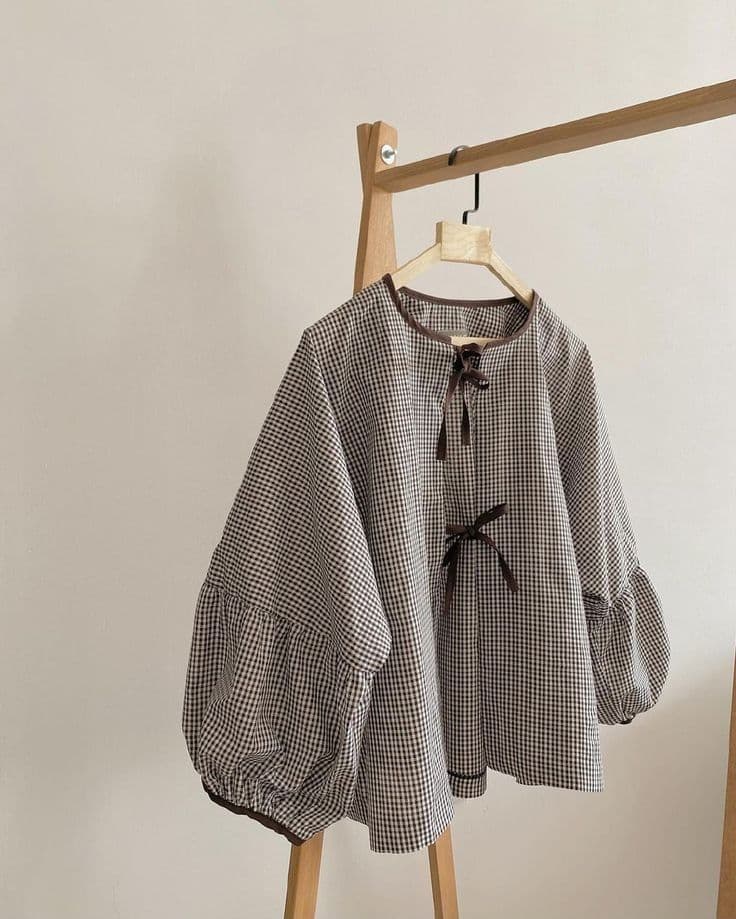 Pearl Collar Blouse